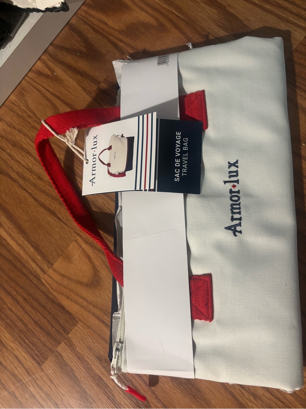 BNWT Armor Lux White Canvas Travel Bag with Red Handles